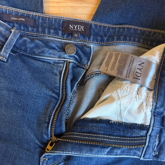 NYDJ Cropped Joni Capri Blue‎ Jeans - Picture 9 of 10